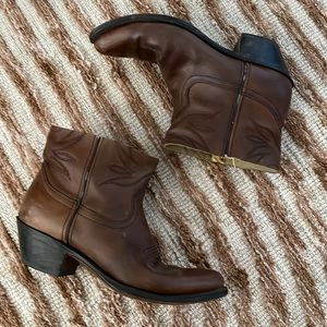 Cropped Cowboy Boots